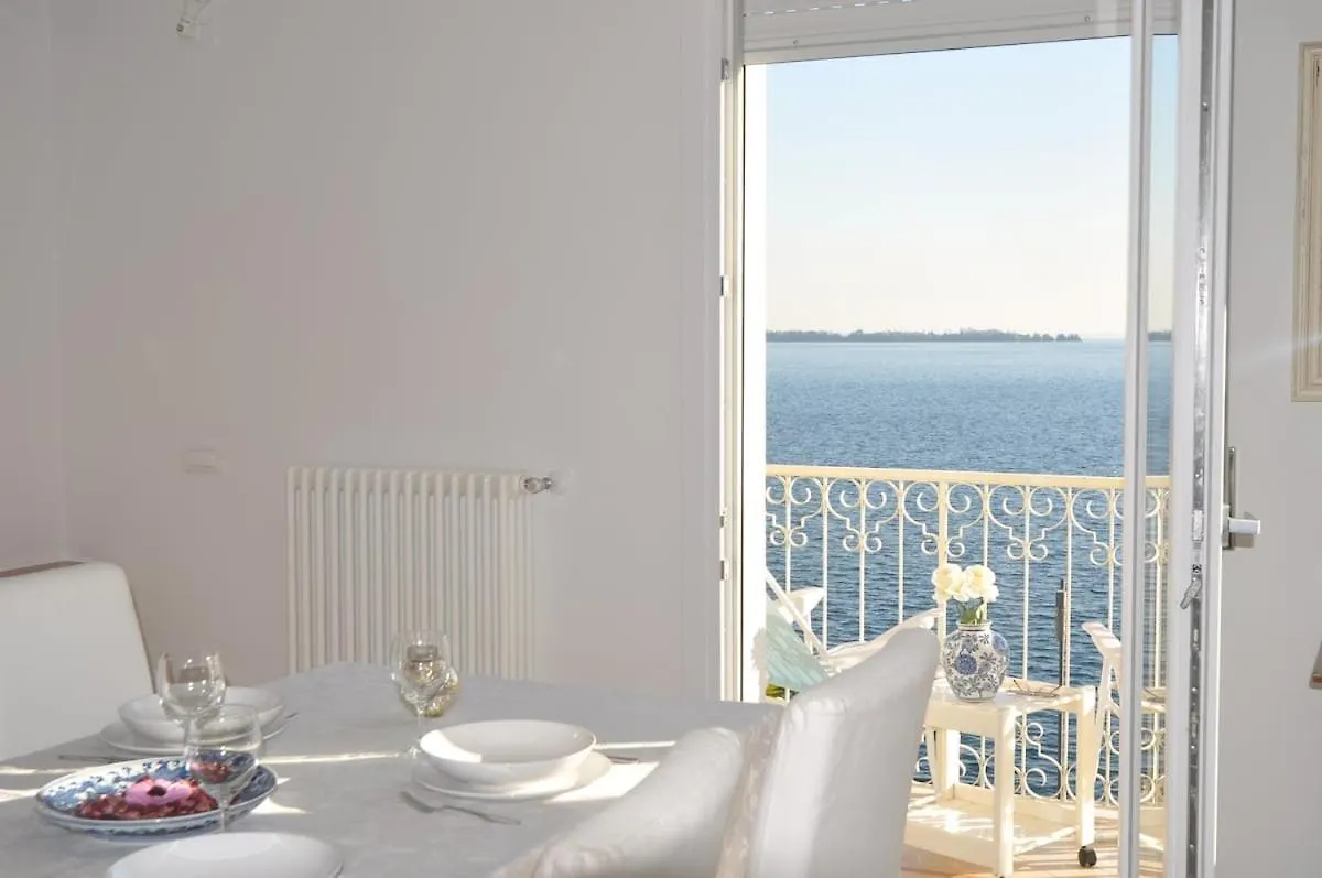 Apartment La Rosa Gardone Riviera